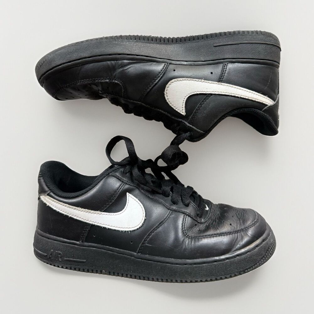 Nike Air Force 1 '07 Black/White Low Top Sneaker FZ0627-010
